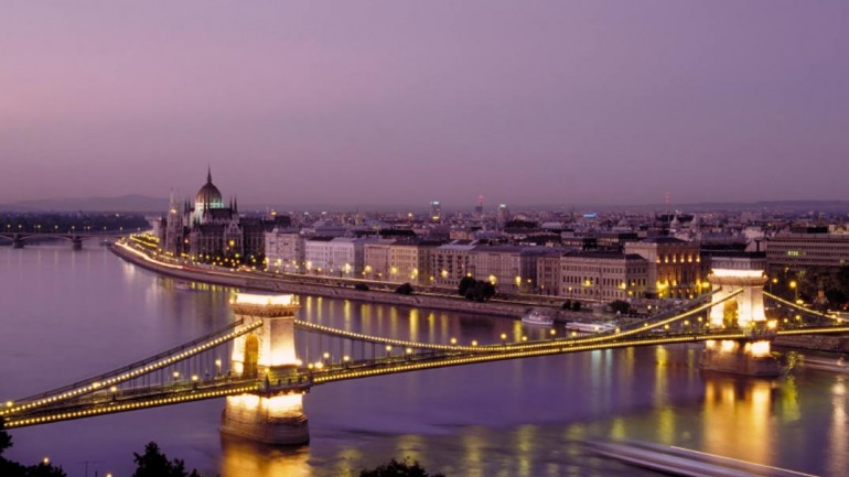 Los mejores planes para conocer las ciudades desde el agua