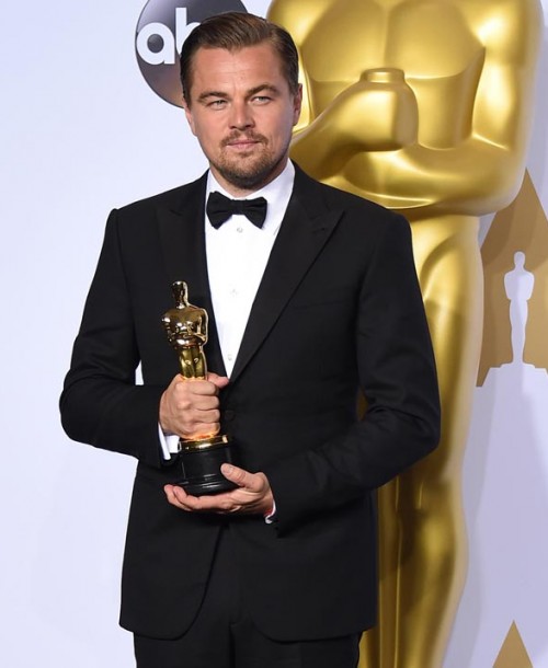 ¿Por qué  Leonardo DiCaprio tiene que devolver un Oscar?