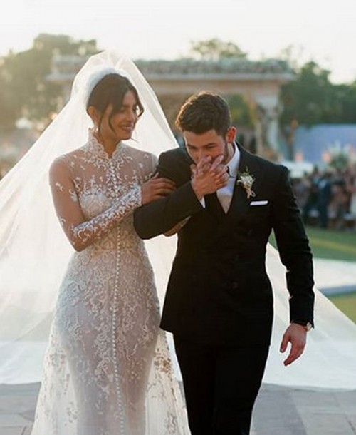 Así han sido los dos vestidos de novia de Priyanka Chopra