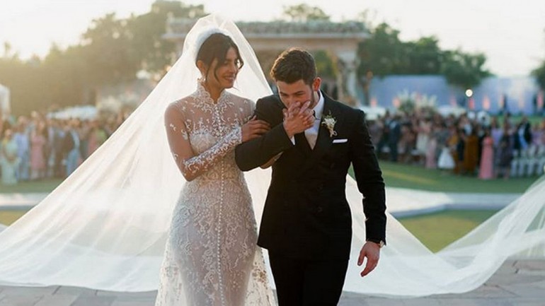 Así han sido los dos vestidos de novia de Priyanka Chopra