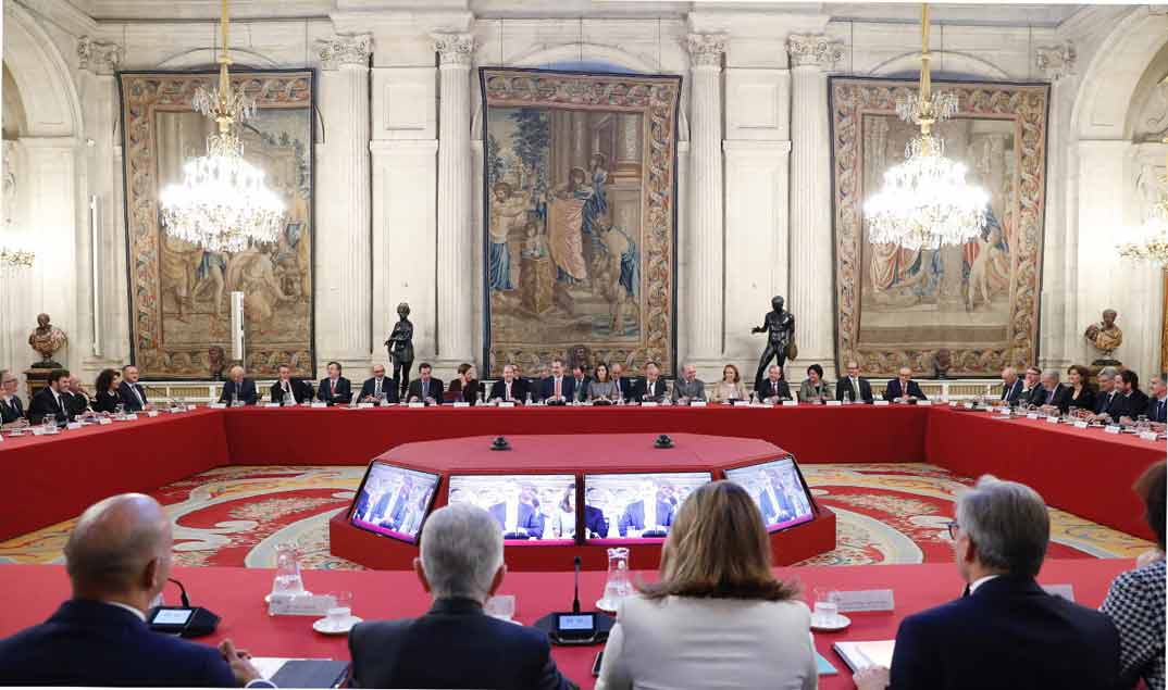 Reyes Felipe y Letizia - XIX reunión del Patronato de la Fundación Princesa de Girona © Casa S.M. El Rey