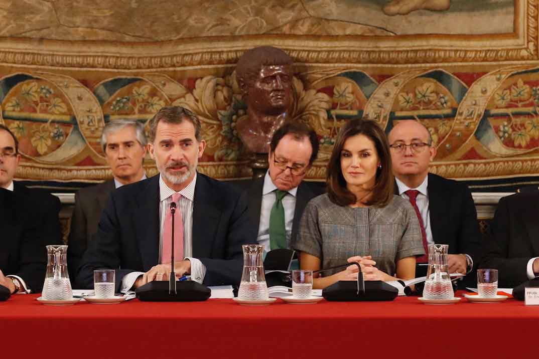 Reyes Felipe y Letizia - XIX reunión del Patronato de la Fundación Princesa de Girona © Casa S.M. El Rey