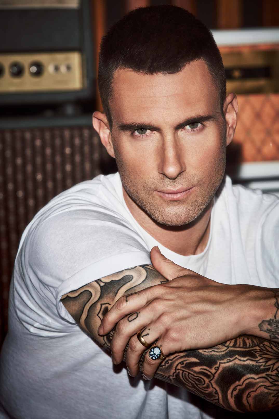 Adam Levine - L'Oreal