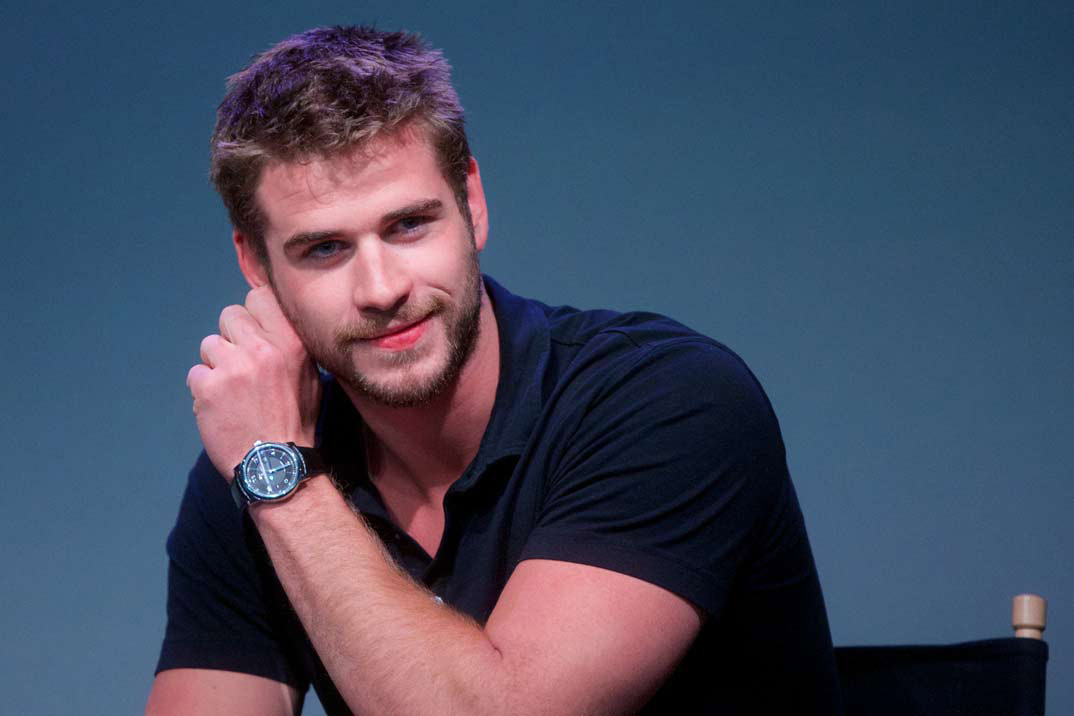 Liam Hemsworth presenta a sus padres a su nueva ‘novia’