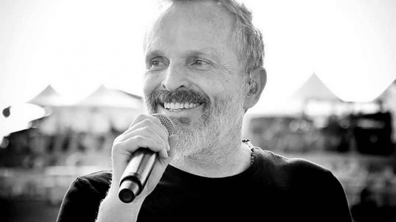 La imagen más paternal de Miguel Bosé
