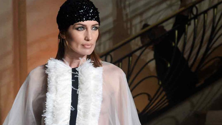 Nieves Álvarez, espectacular para Stephane Rolland en París