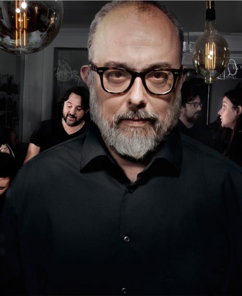 Álex de la Iglesia dirige «30 monedas», la nueva serie de terror de HBO