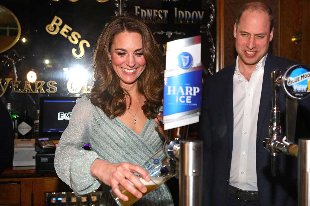 Kate Middleton, camarera por sorpresa