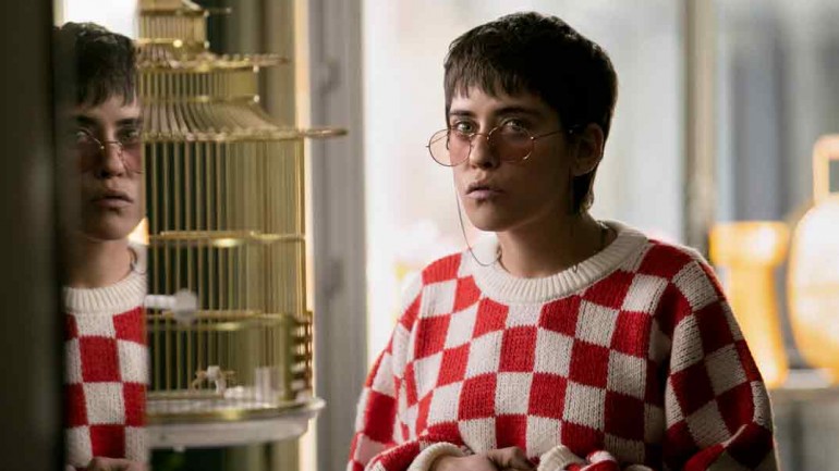 María León y Eduardo Casanova se unen al reparto de «La casa de las flores»