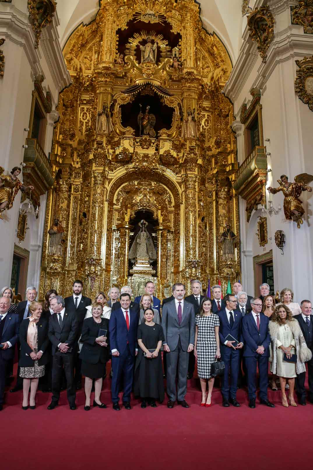 Reyes Felipe y Letizia con los premiados