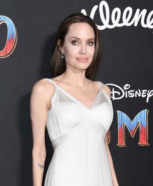 Angelina Jolie presume de hijos en el estreno de “Dumbo”