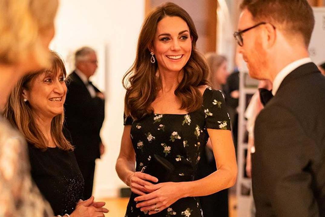 Kate Middleton o Victoria Beckham ¿Quién fue la más elegante de la noche londinense?