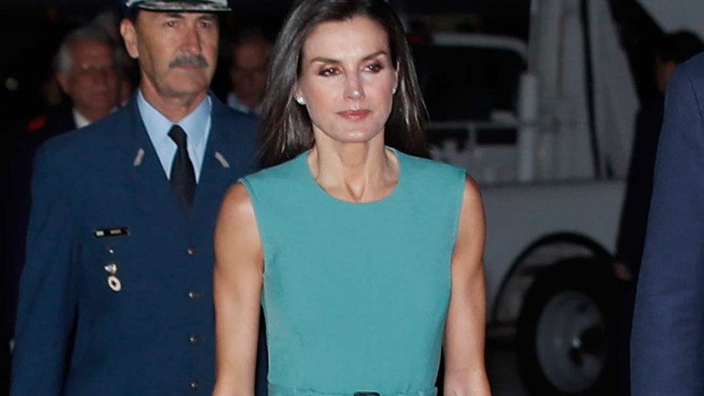 La reina Letizia, de estreno, a su llegada a Argentina