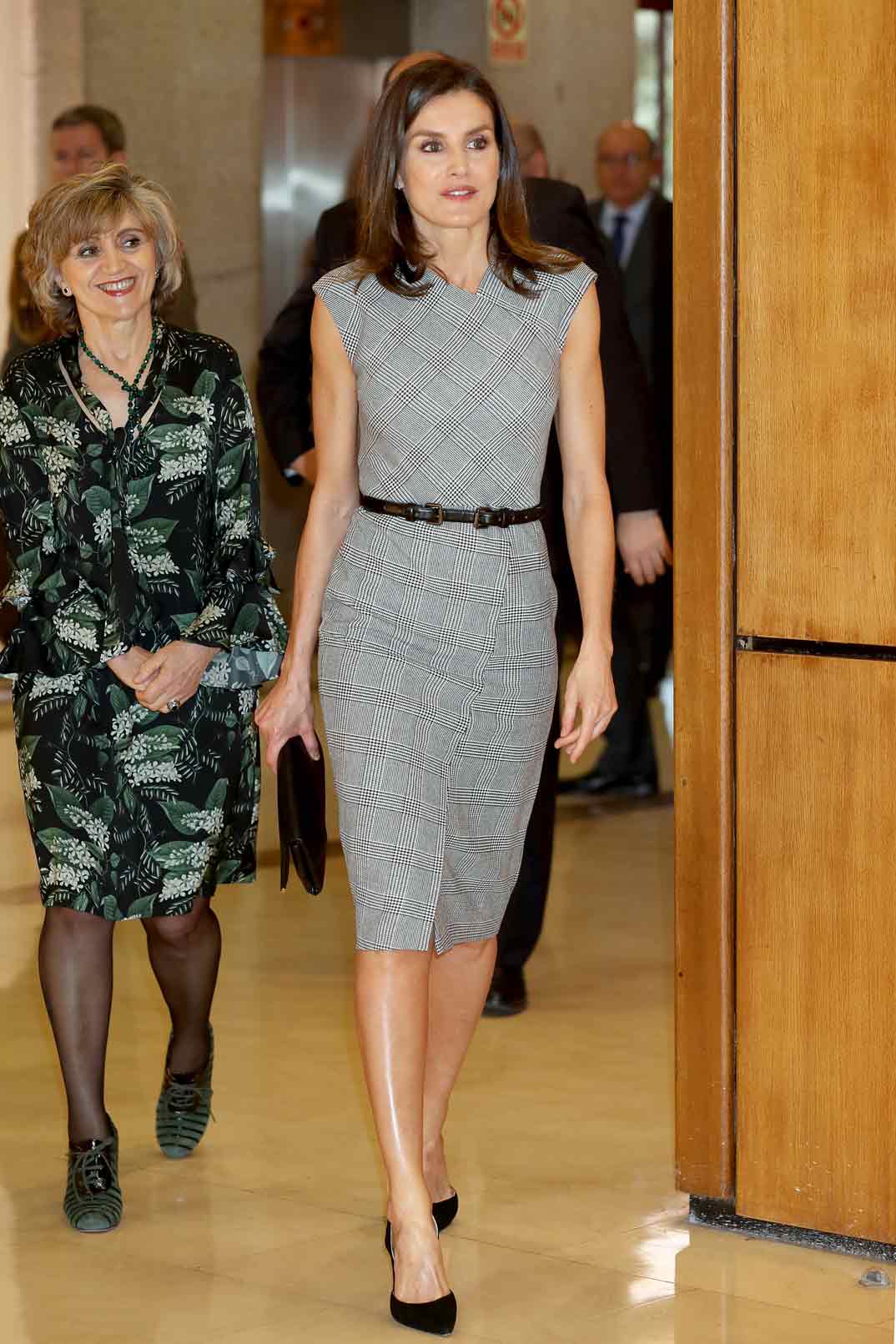 Reina Letizia vestido cuadros Hugo Boss