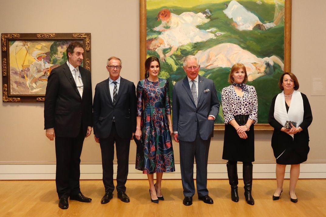 La Reina Letizia visita la exposición de Sorolla con el príncipe Carlos de Inglaterra © Casa S.M. El Rey