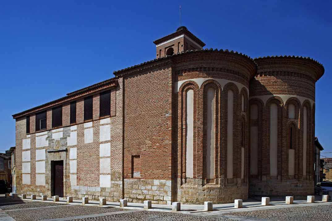 Toro-Iglesia-de-San-Salvador-de-los-Caballeros-1