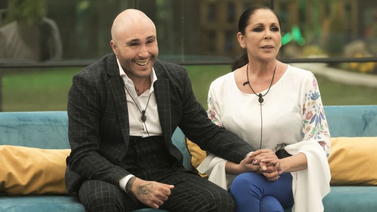 La desorbitada cifra que estarían negociando Isabel Pantoja y Kiko Rivera para su reencuentro