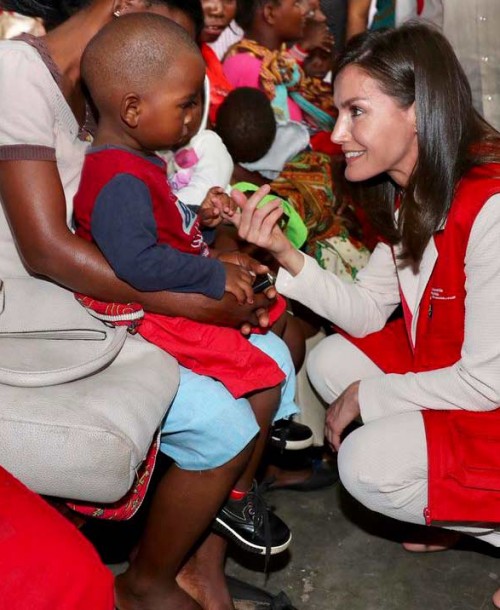 Así ha sido el viaje de cooperación de la reina Letizia a Mozambique