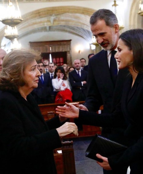 Los Reyes presiden el funeral en memoria de José Pedro Pérez-Llorca Rodrigo