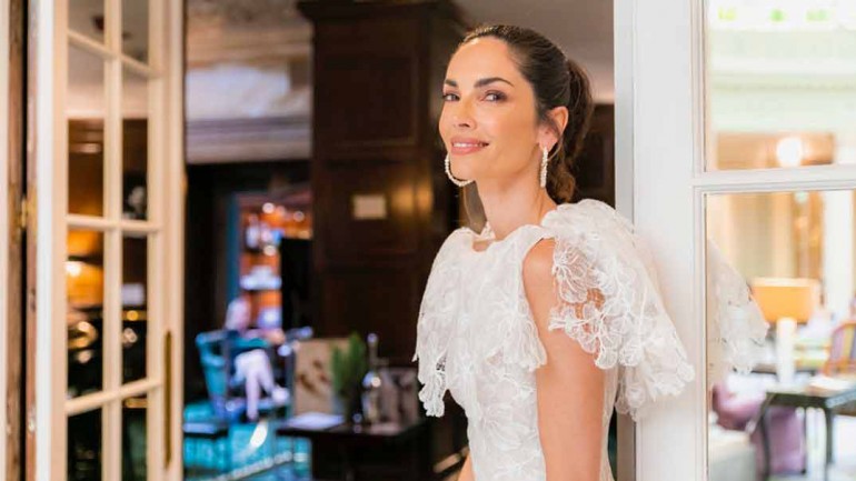 Copia el look nupcial, de corto, de Eugenia Silva