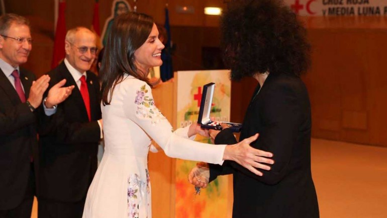 La reina Letizia recupera su vestido de Asos low cost