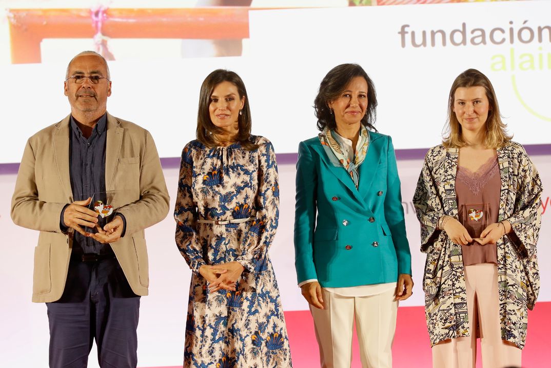Reina Letizia - Entrega de Premios de la XI Convocatoria de “Proyectos Sociales de Banco Santander” © Casa S.M. El Rey