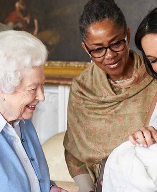 La reina Isabel II ya conoce al pequeño Archie Harrison