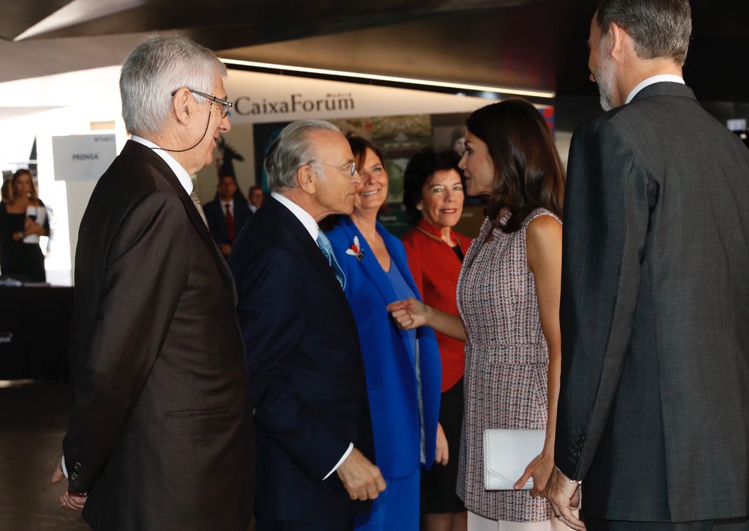 Reyes Felipe y Letizia - Becas La Caixa © Casa S.M. El Rey