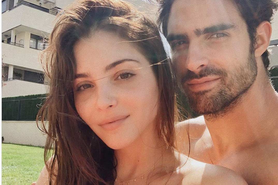 Andrea Duro y Juan Betancourt disfrutan de su primer verano juntos