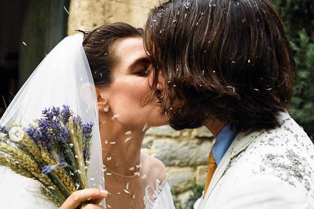 Así ha sido el vestido de novia de Carlota Casiraghi para su boda religiosa