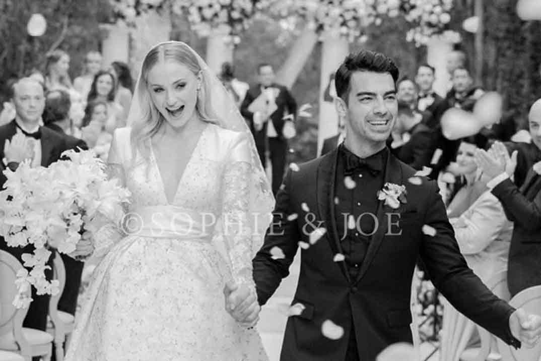 Así ha sido el espectacular vestido de novia de Sophie Turner