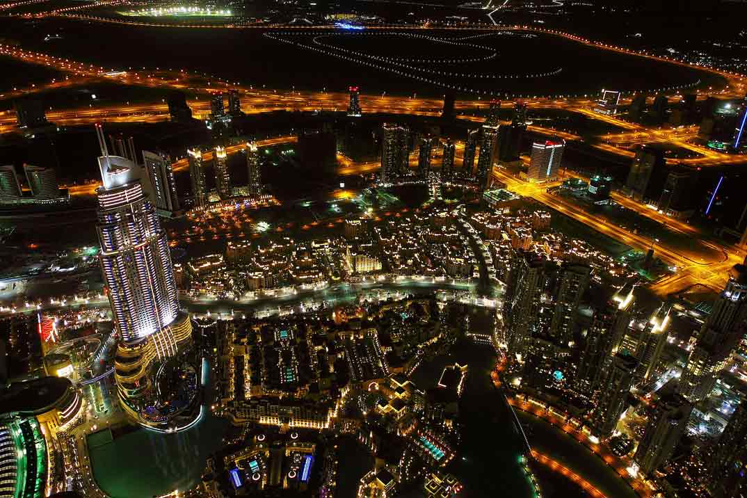 dubai-burj-khalifa-at-top