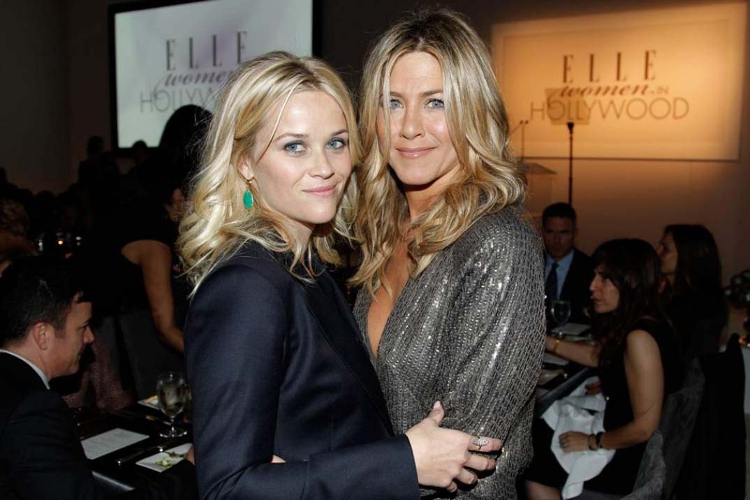 Jennifer Aniston y Reese Witherspoon traen de nuevo Friends a televisión