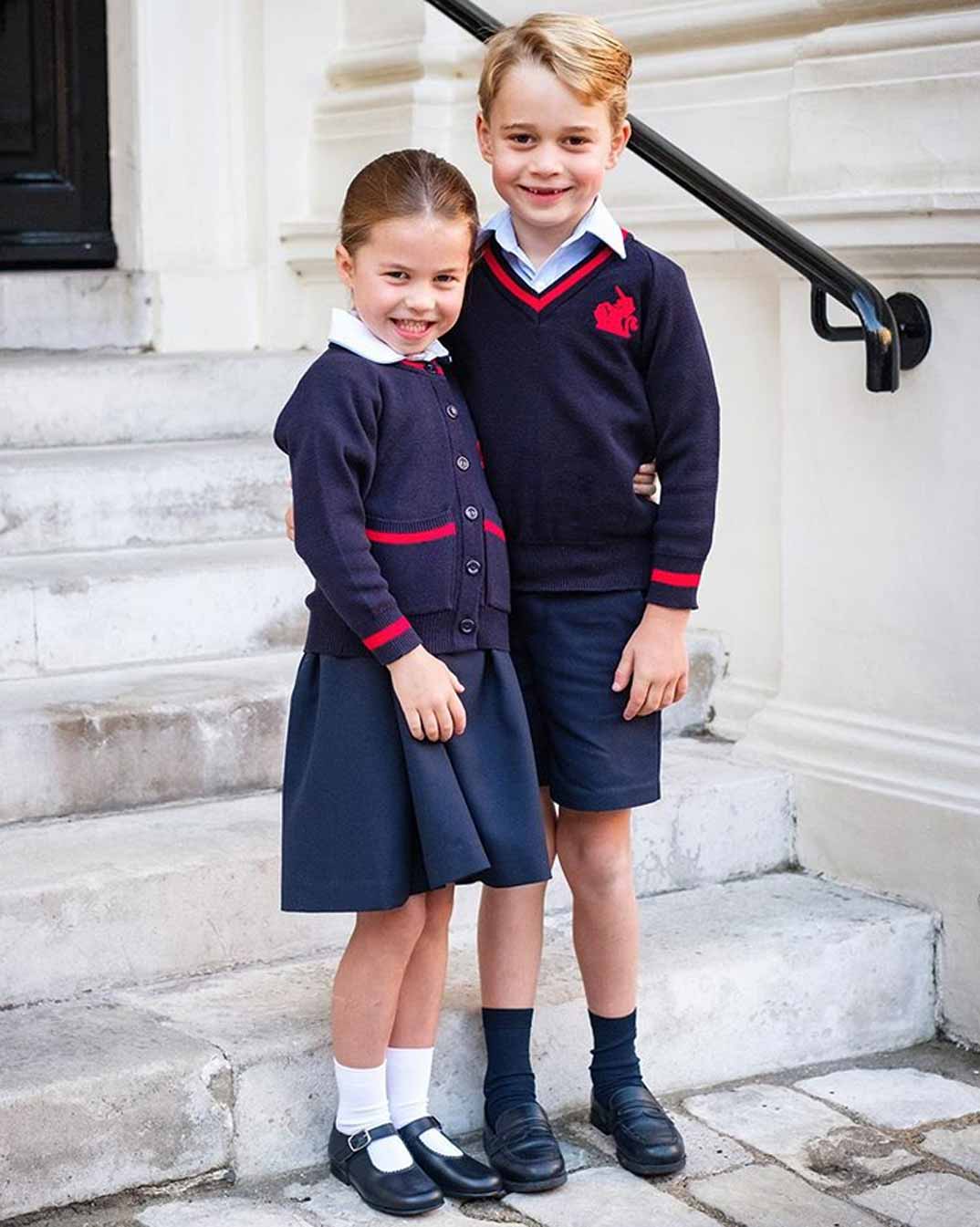 Charlotte y George de Cambridge © Kesingtonroyal/Instagram