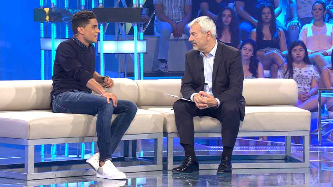 Marc Bartra y Carlos Sobera - Volverte a ver © Mediaset