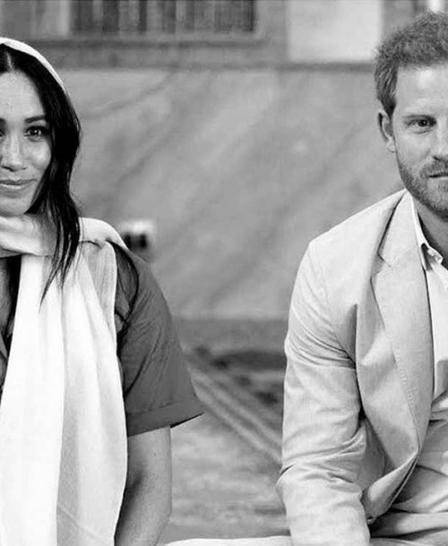 Meghan Markle con velo para visitar la mezquita más antigua de Sudáfrica