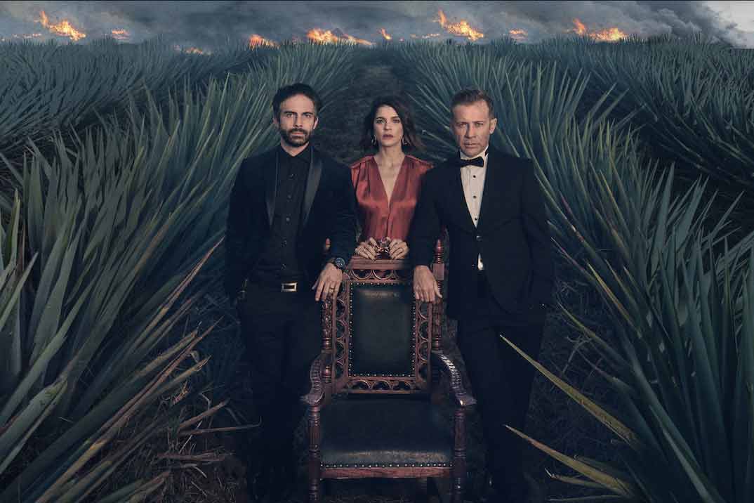 «Monarca»: Netflix lanza el primer tráiler y la fecha de estreno de la serie de Salma Hayek