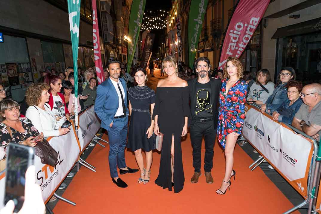 Iván Sánchez, Bárbara Goenaga, Blanca Soto, Eduardo Noriega y Patricia Guirado - No te puedes esconder © FesTVal Vitoria 2019