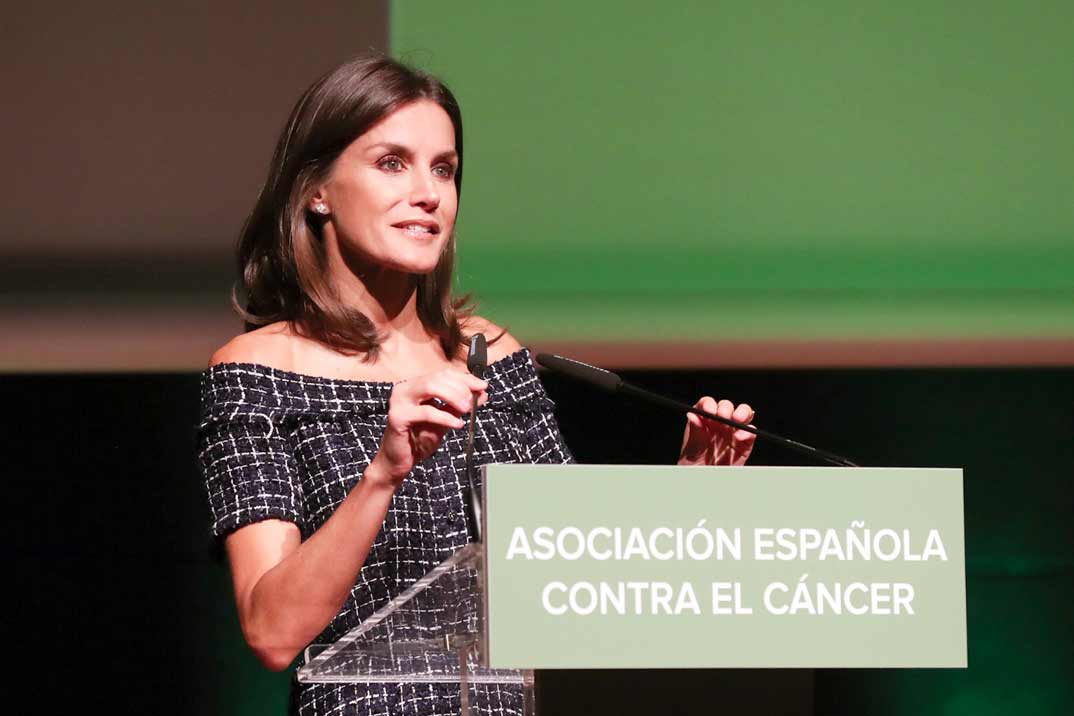 Copia el look low cost de la reina Letizia