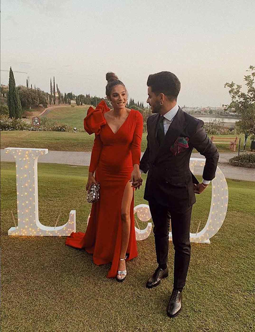 Alma Cortés con su novio Juan José © Instagram