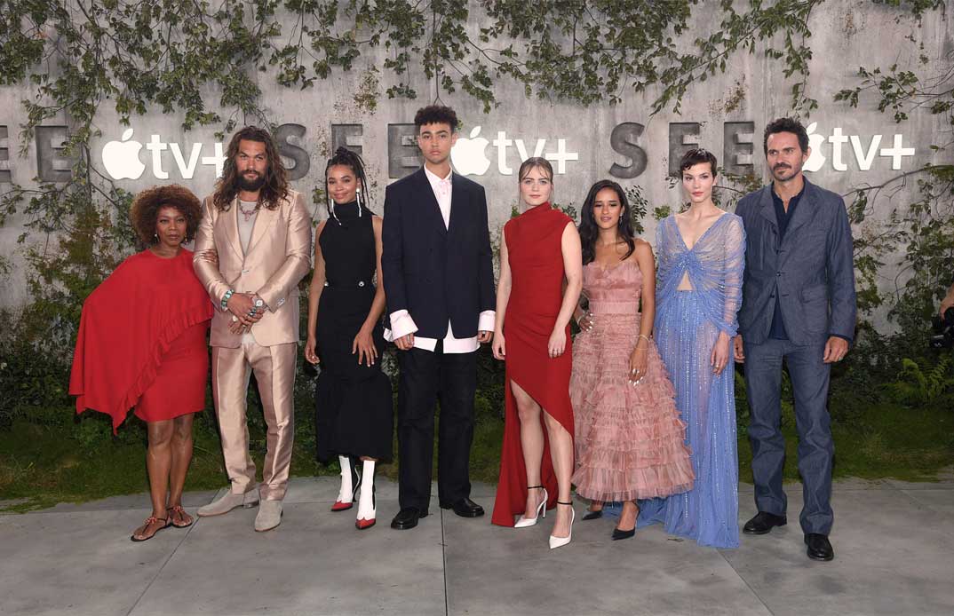 Jason Momoa, Alfre Woodard, Hera Hilmar, Sylvia Hoeks, Christian Camargo, Archie Madekwe, Nesta Cooper y Yadira Guevara-Prip - See - Apple TV+