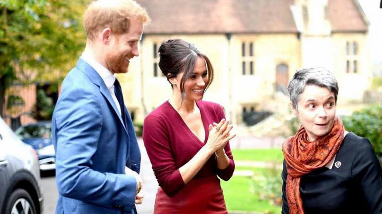 Meghan Markle «copia» el look a la reina Letizia
