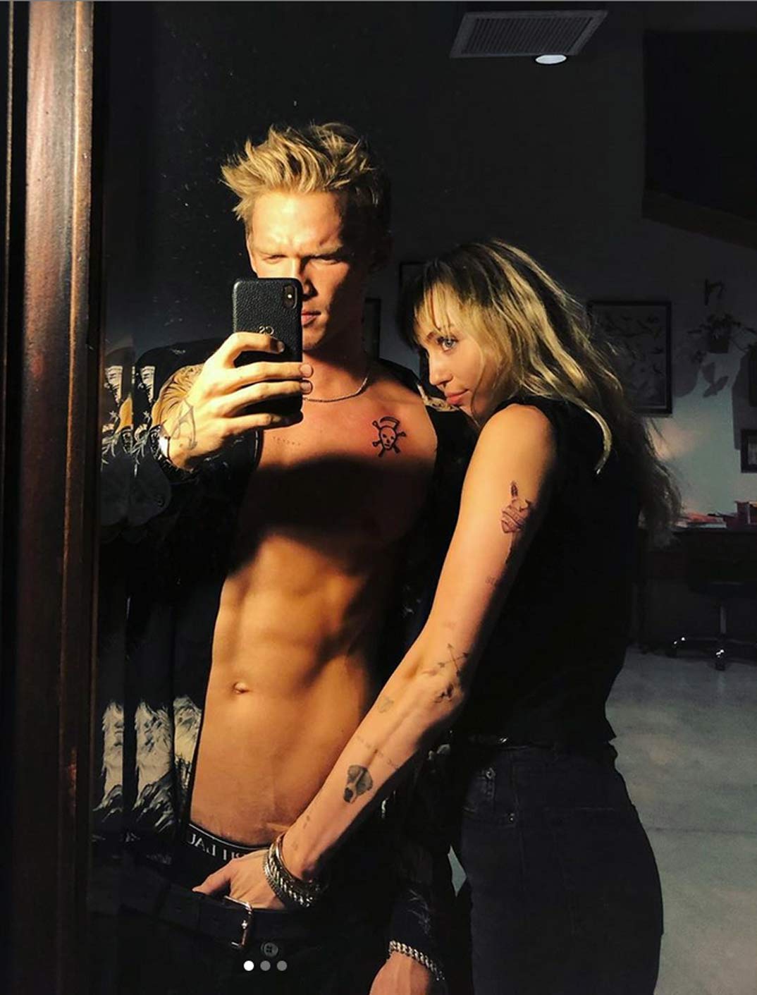 Miley Cyrus y Cody Simpson © Instagram