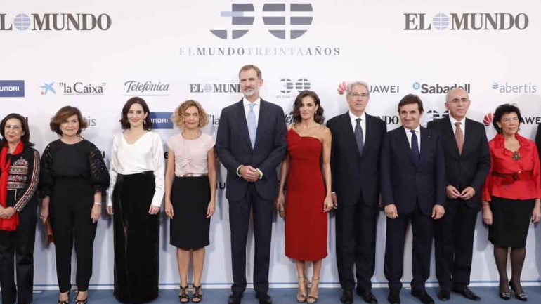 Los Reyes presiden el 30º aniversario de “El Mundo”