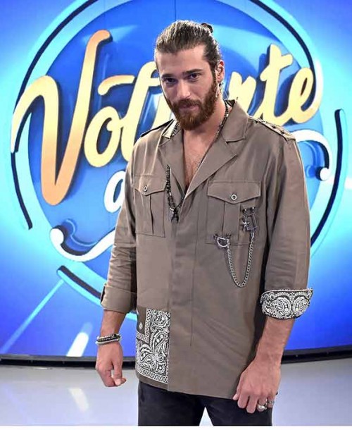 Primera imagen del radical cambio de look de Can Yaman