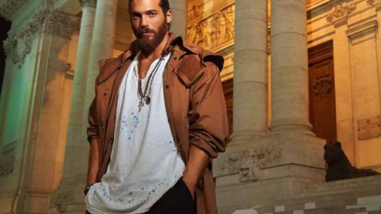 ¿Quién es Can Yaman, que ha colapsado el aeropuerto de Madrid?