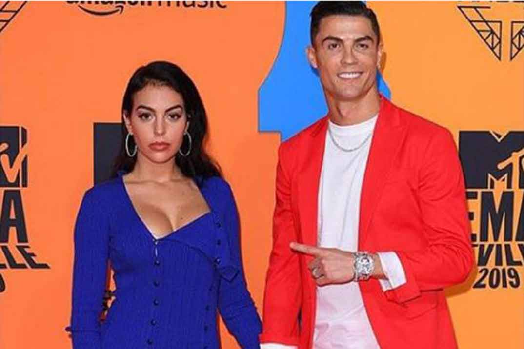 Cristiano Ronaldo y Georgina Rodríguez conquistan la alfombra roja de los MTV EMAs