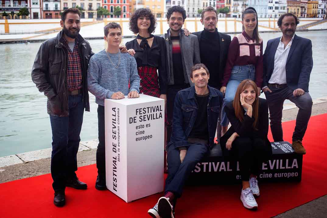 Así ha sido el estreno de la segunda temporada de «La Peste» en Sevilla