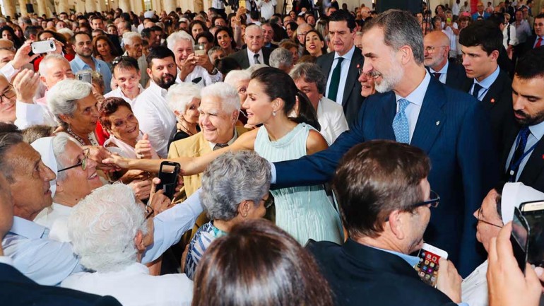 El romántico vestido de Nina Ricci de la reina Letizia