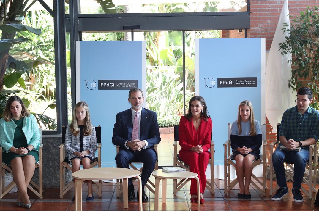 Los reyes Felipe y Letizia con la Princesa Leonor y la Infanta Sofía - Premios Princesa Girona 2019 © Casa S.M. El Rey